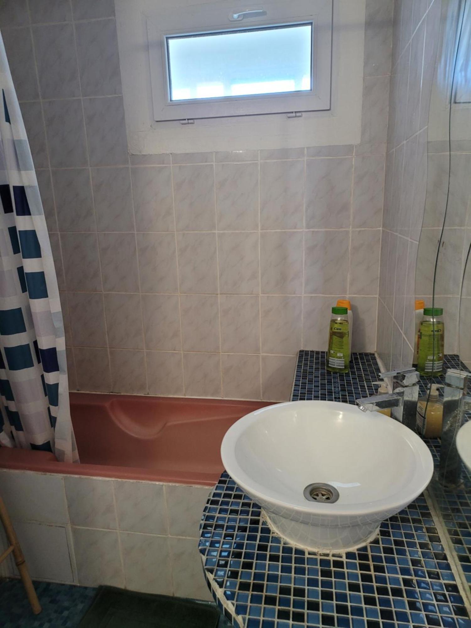 Elegant Apparemment 60M2 Climatise Apartment Avignon Exterior photo